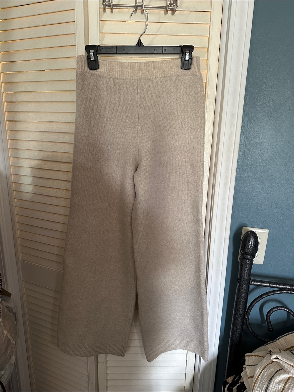 Zara Neutral Wide-Leg Knit Pants — Taupe